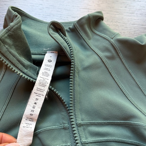 Lululemon Define Cropped Jacket Nulu: Sage Green - Picture 2 of 4